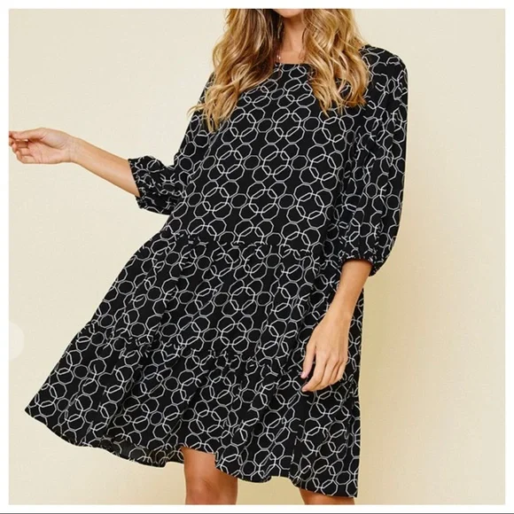 12 Fabulous Geo Print Quater Sleeves Printed Loose Fit Dress - Picture 5 of 5